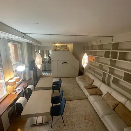 Elegant Avec Mezzanine Porte Des Ternes Lejlighed *