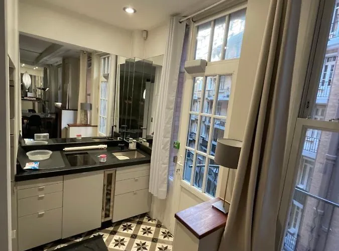 Elegant Avec Mezzanine Porte Des Ternes