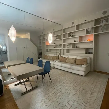 アパート Elegant Avec Mezzanine Porte Des Ternes パリ